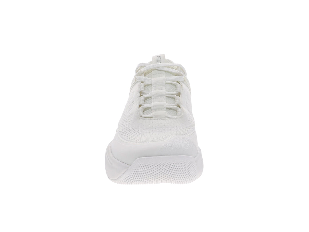 Front view of women’s PB5star Court 2 white pickleball shoes featuring ombré laces, breathable mesh, and reinforced toe - PB5star.com