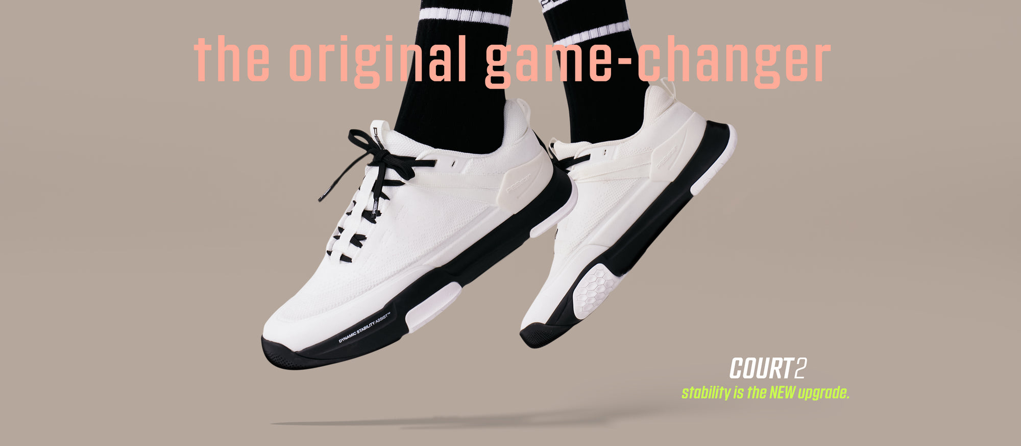 Lightweight PB5 Court2 shoes in clouds