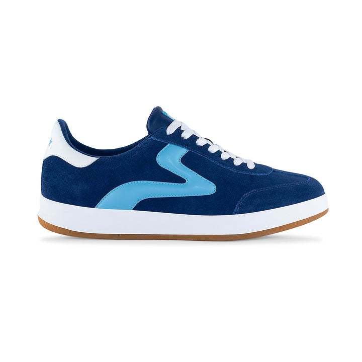 Side view of the Cosmic sneaker in navy with sky-blue detailing and a gum sole on a white background