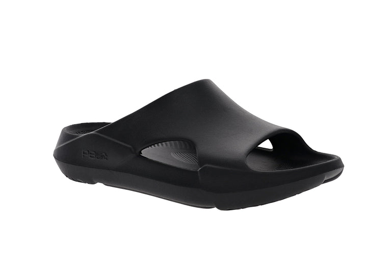 Angled view of men’s Apres Sport black grey slide sandal with cushioned comfort footbed - PB5star.com