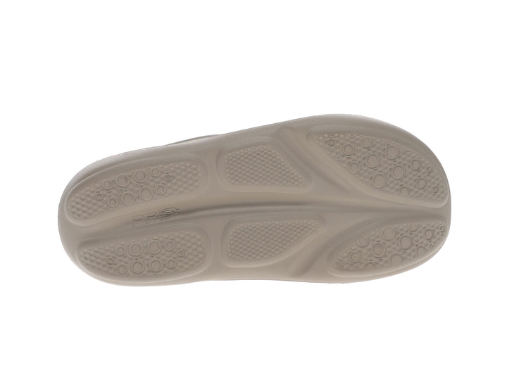 Bottom view of women’s Apres sport titanium flip flop with comfort outsole design - PB5star.com