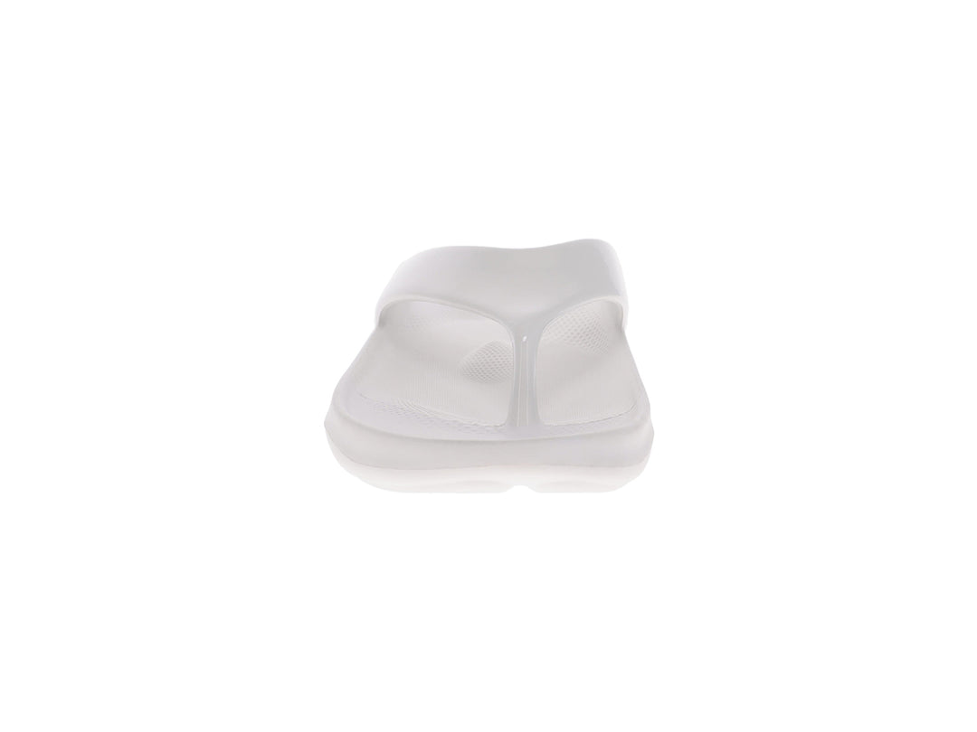 Front view of women’s Apres Sport white flip flop sandal with ergonomic comfort design - PB5star.com